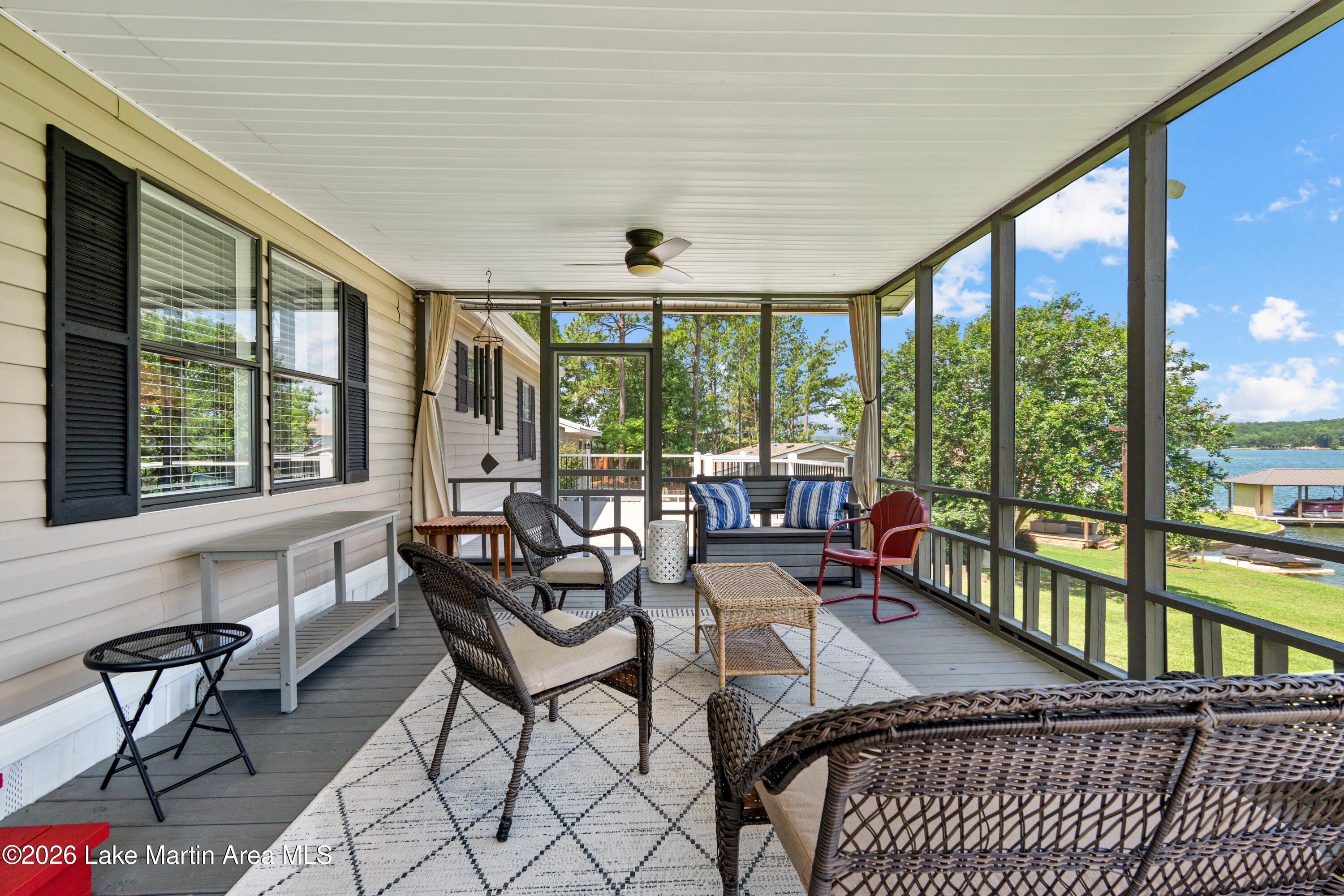 20 Windy Crest Rd