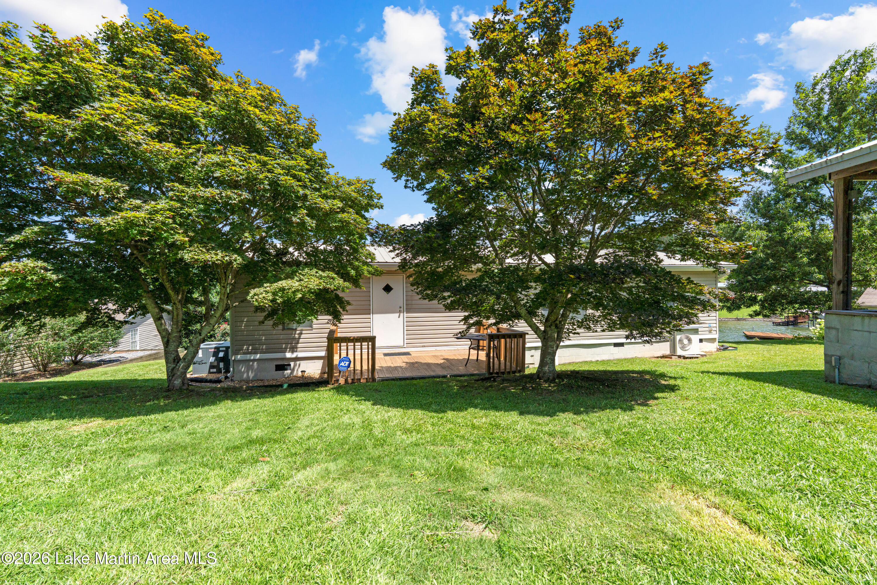20 Windy Crest Rd
