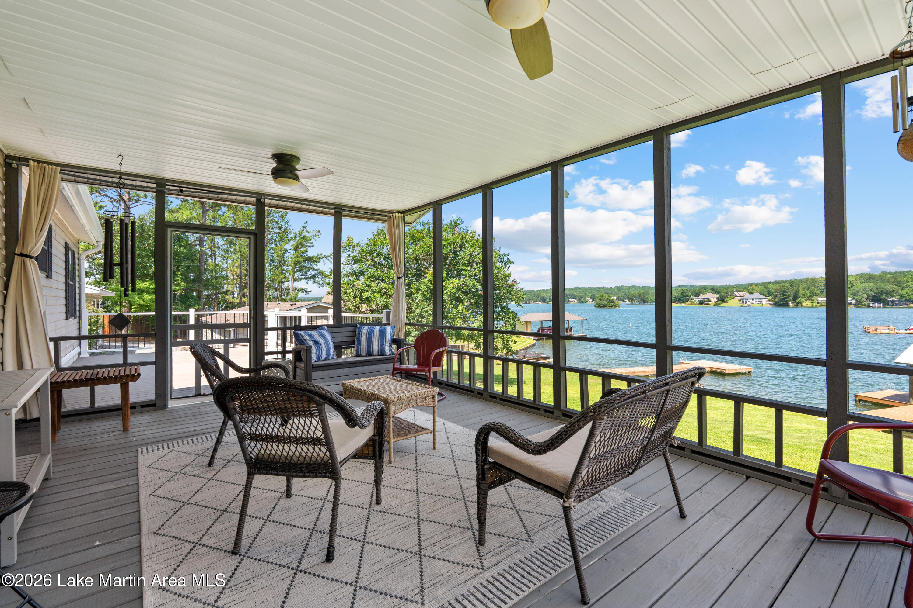 20 Windy Crest Rd