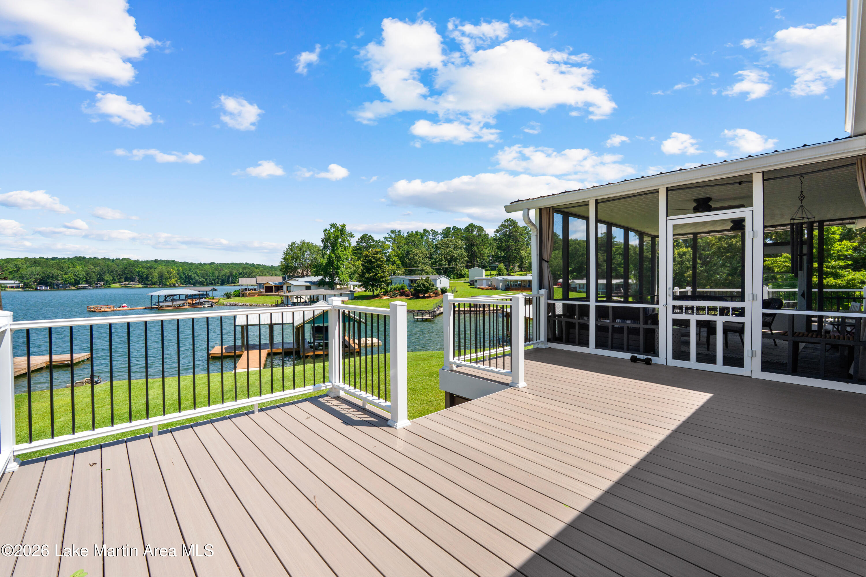 20 Windy Crest Rd