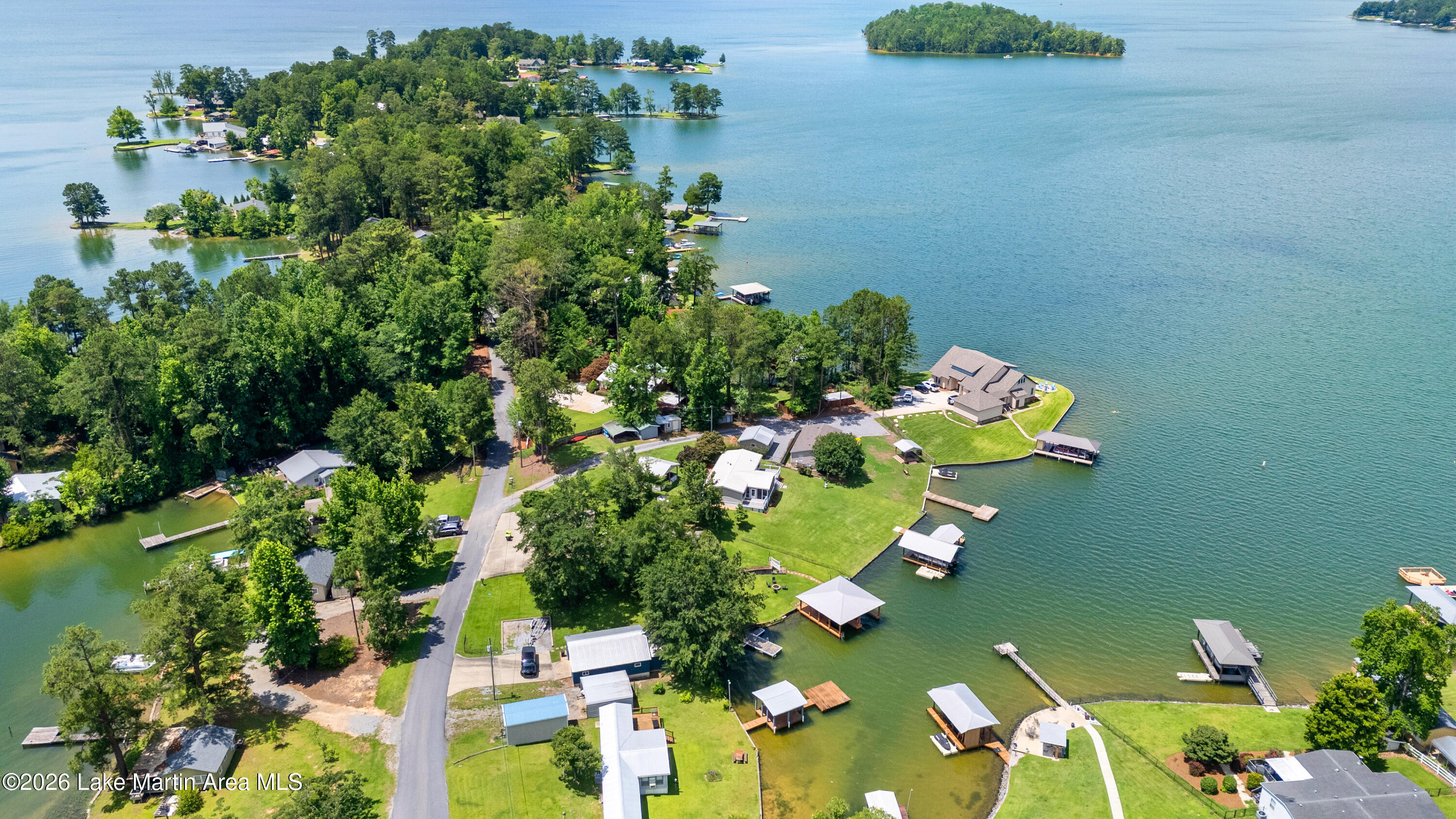 20 Windy Crest Rd