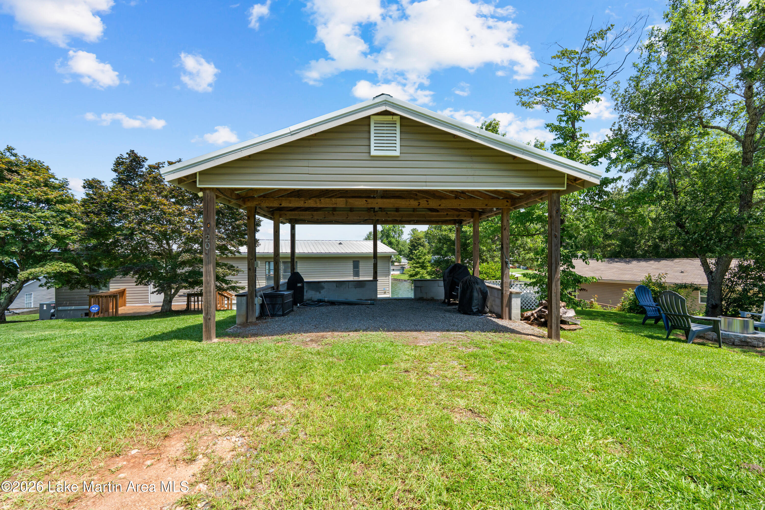 20 Windy Crest Rd
