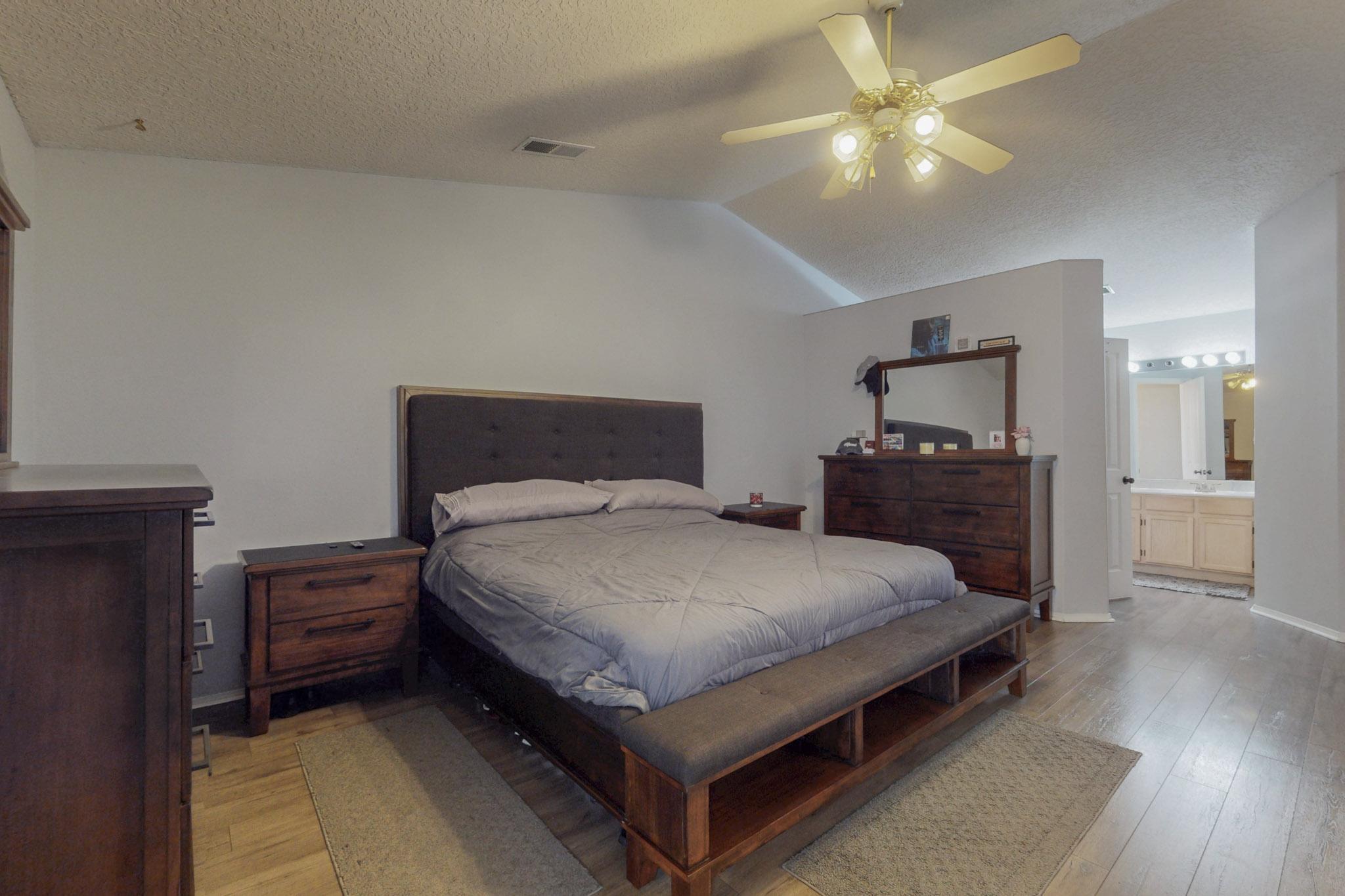 2120 PASEO DE LADERA NW