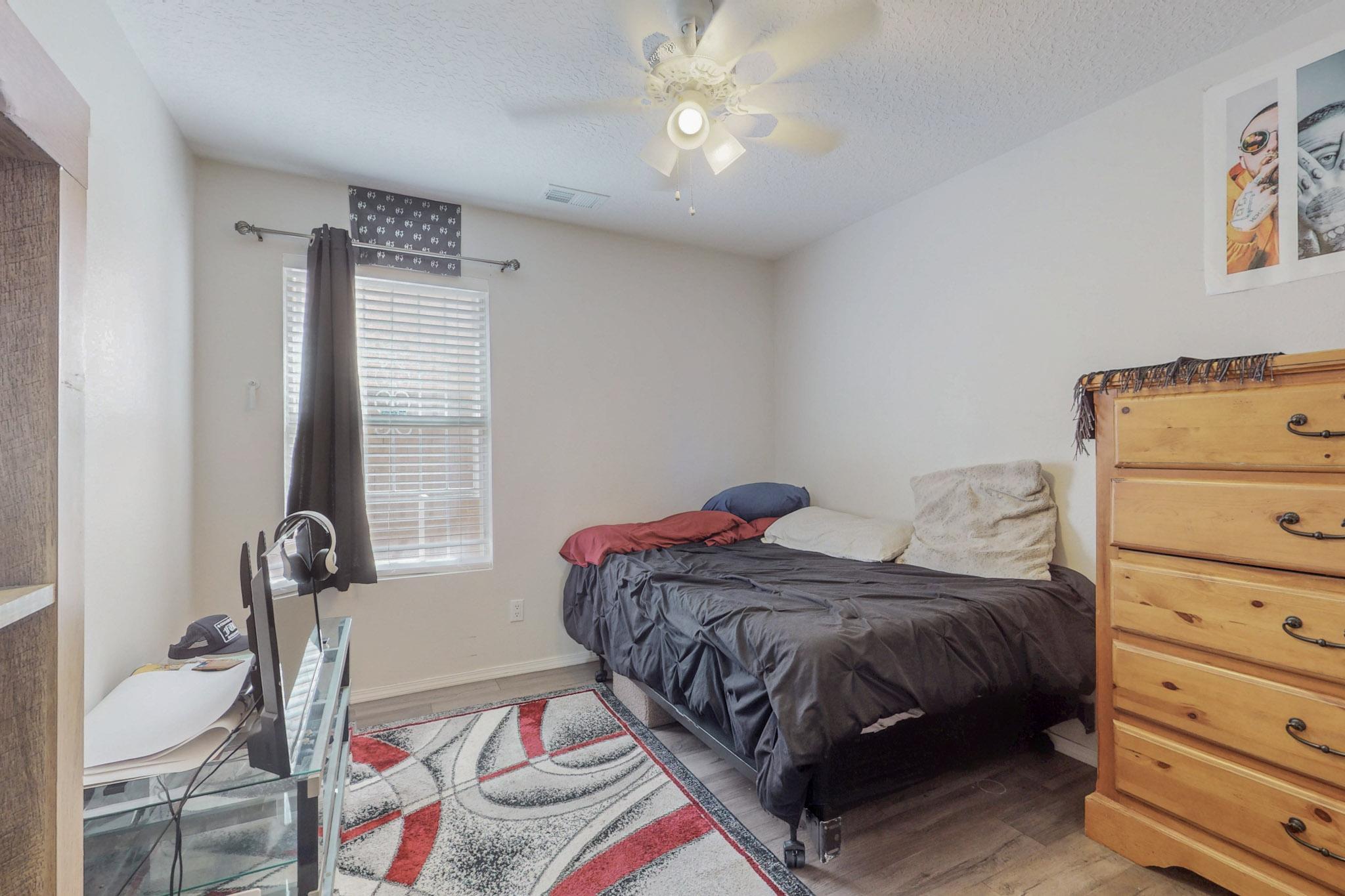 2120 PASEO DE LADERA NW