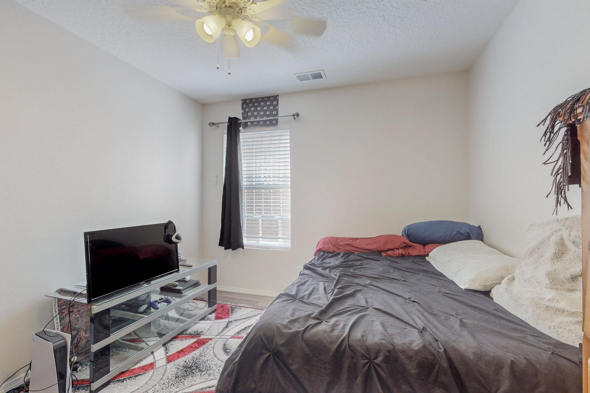 2120 PASEO DE LADERA NW