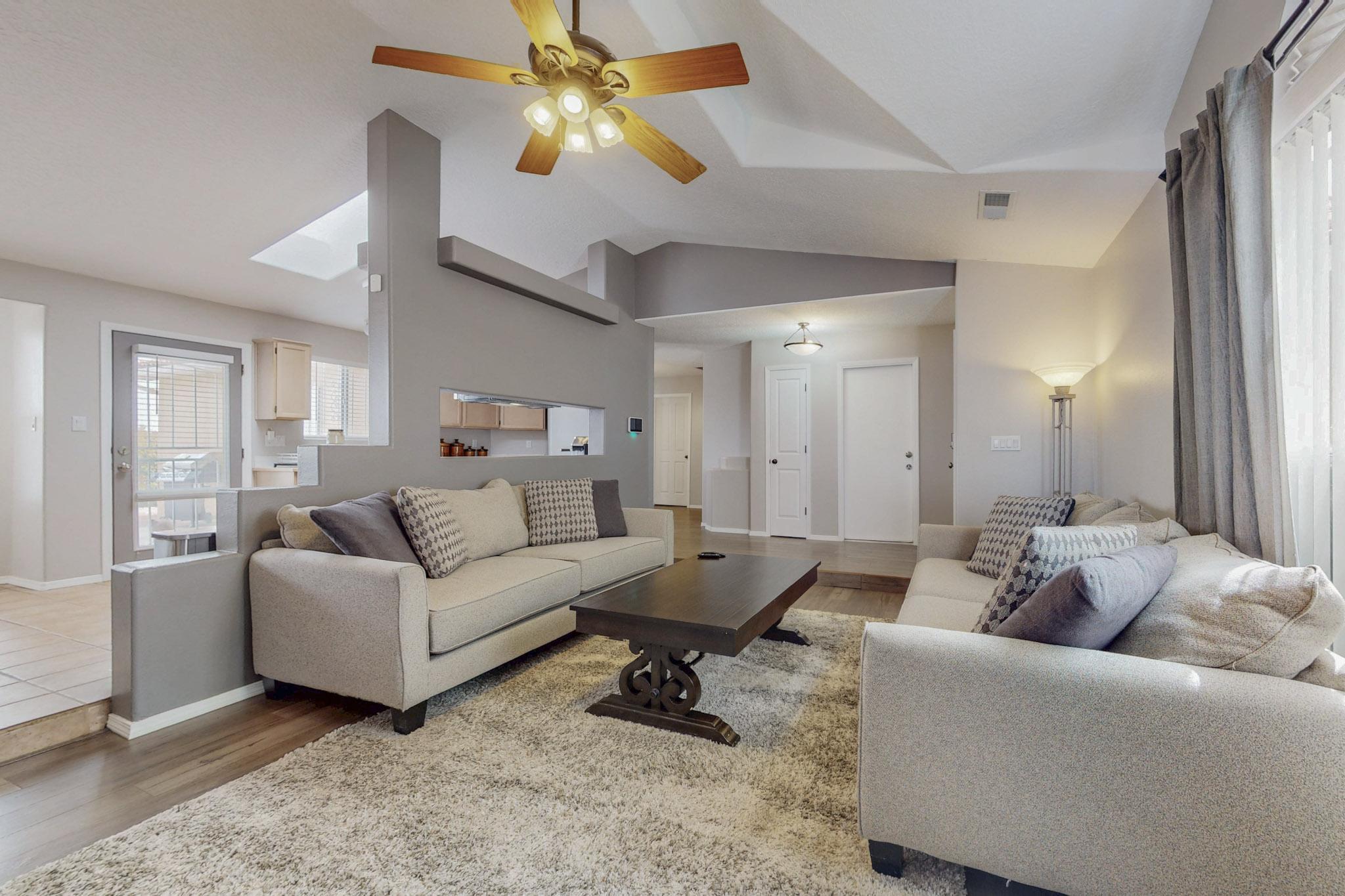 2120 PASEO DE LADERA NW