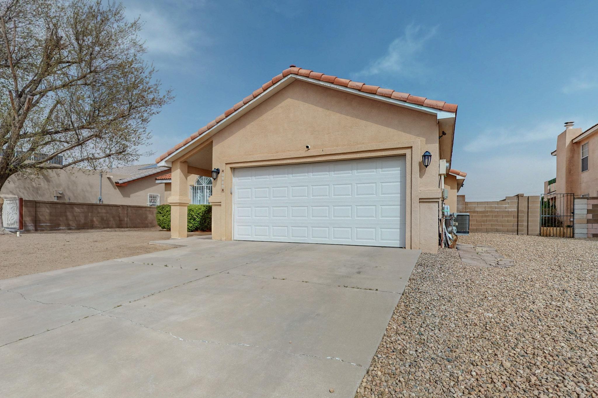 2120 PASEO DE LADERA NW