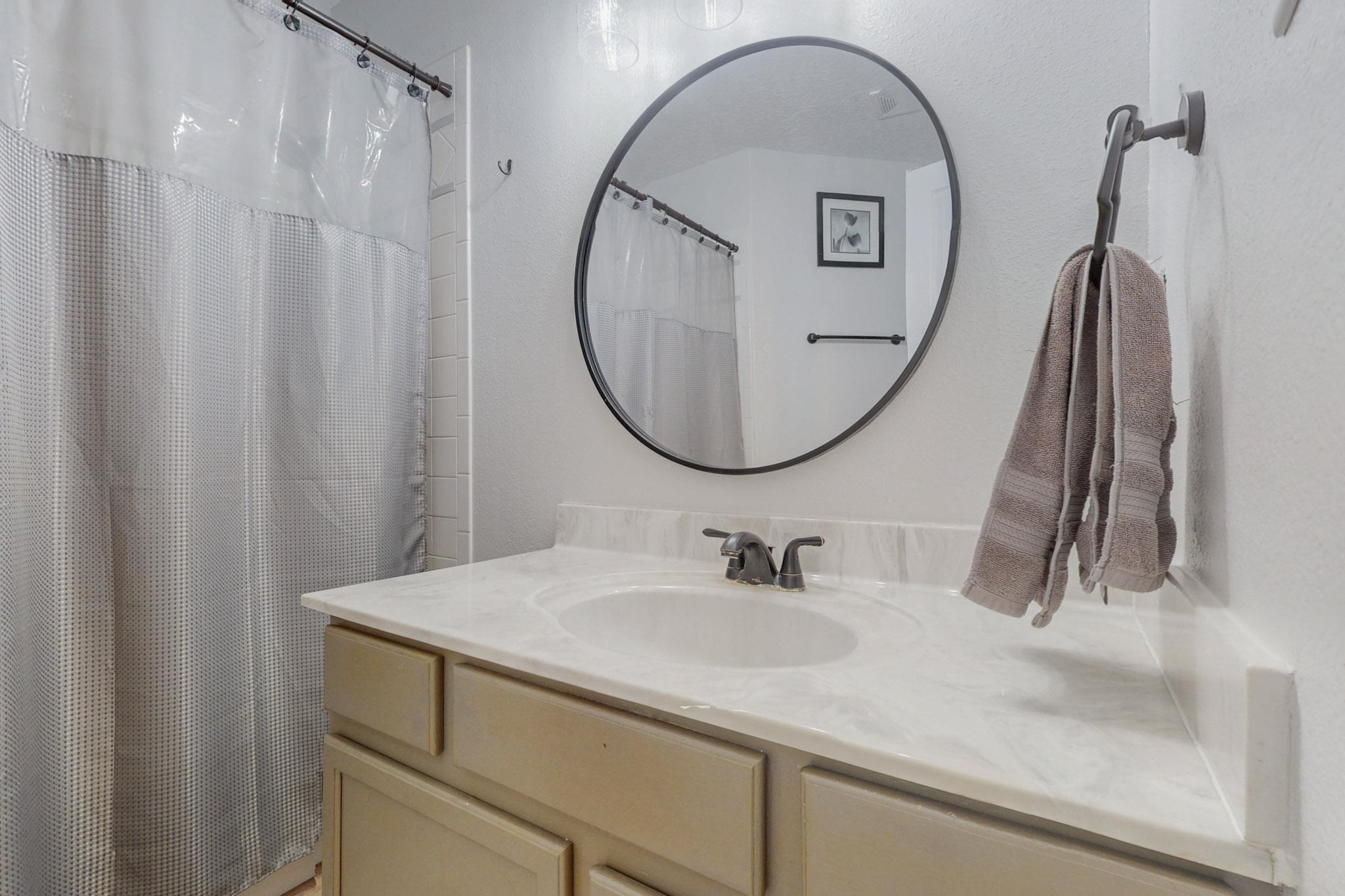 2120 PASEO DE LADERA NW
