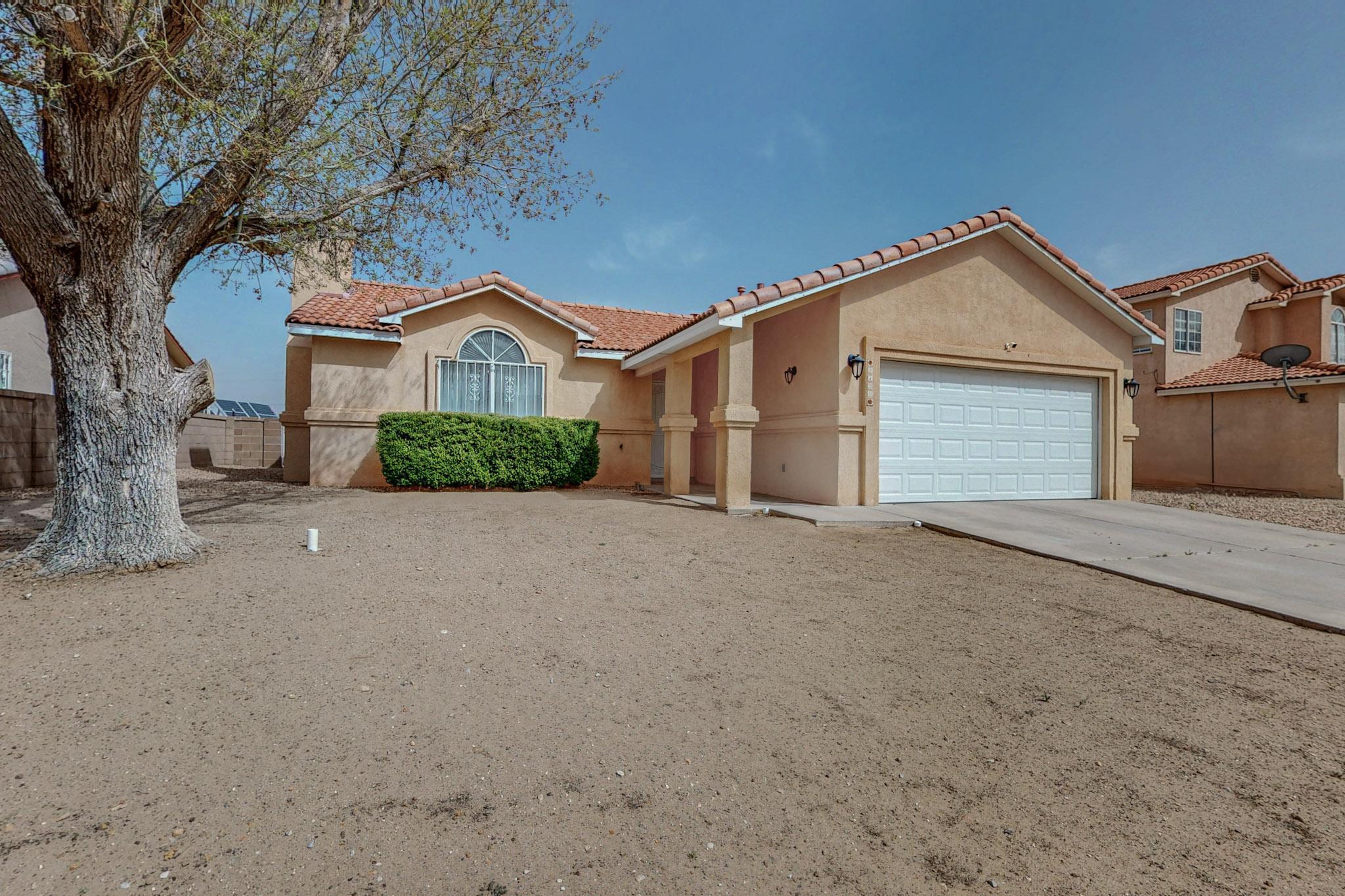 2120 PASEO DE LADERA NW
