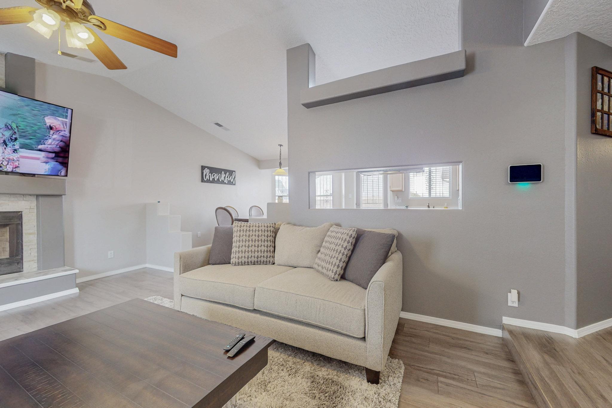 2120 PASEO DE LADERA NW