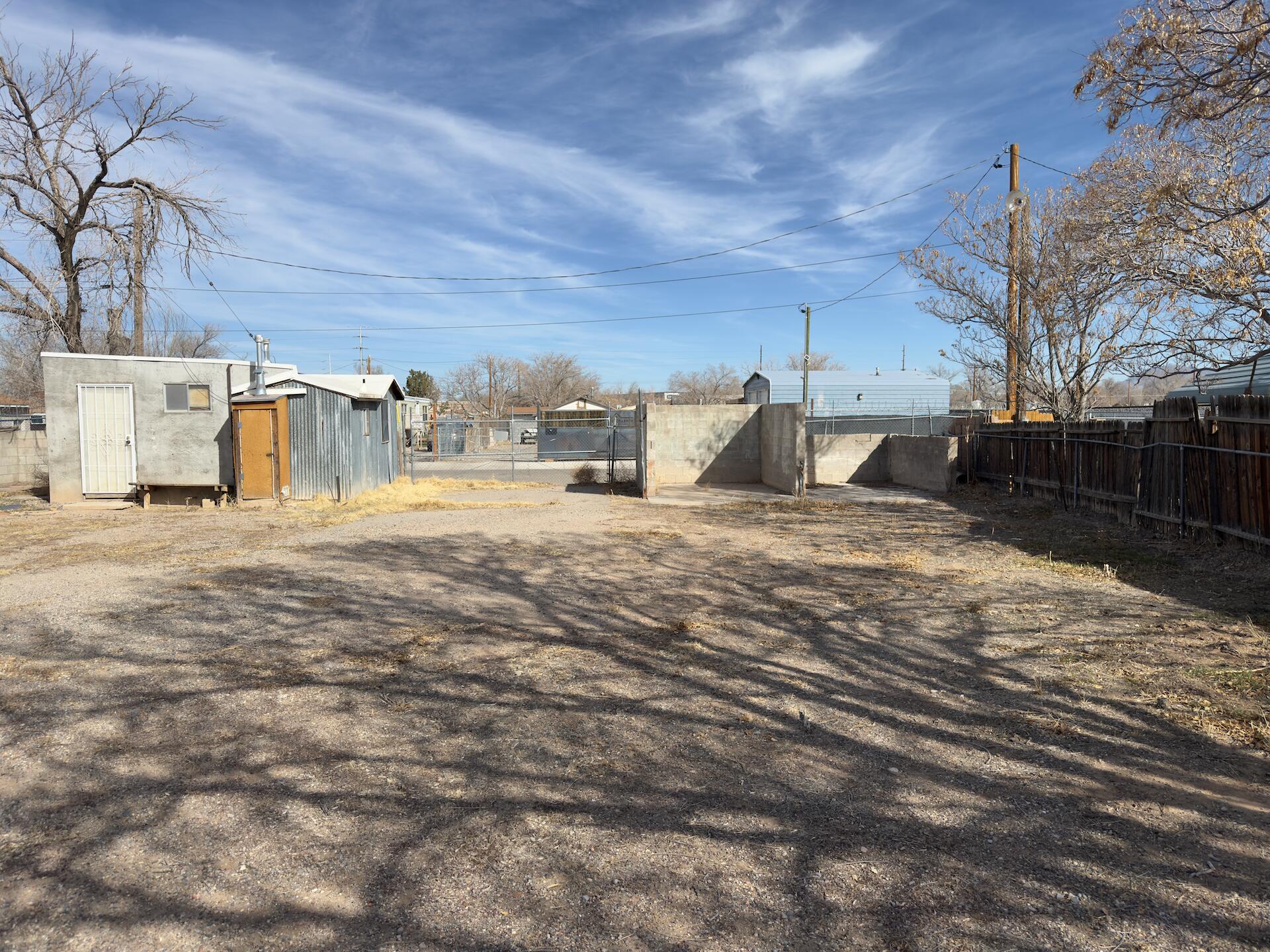 16 Phoenix Avenue NW