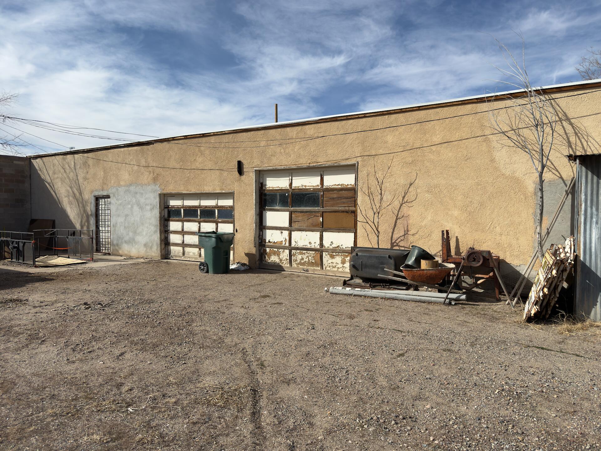 16 Phoenix Avenue NW
