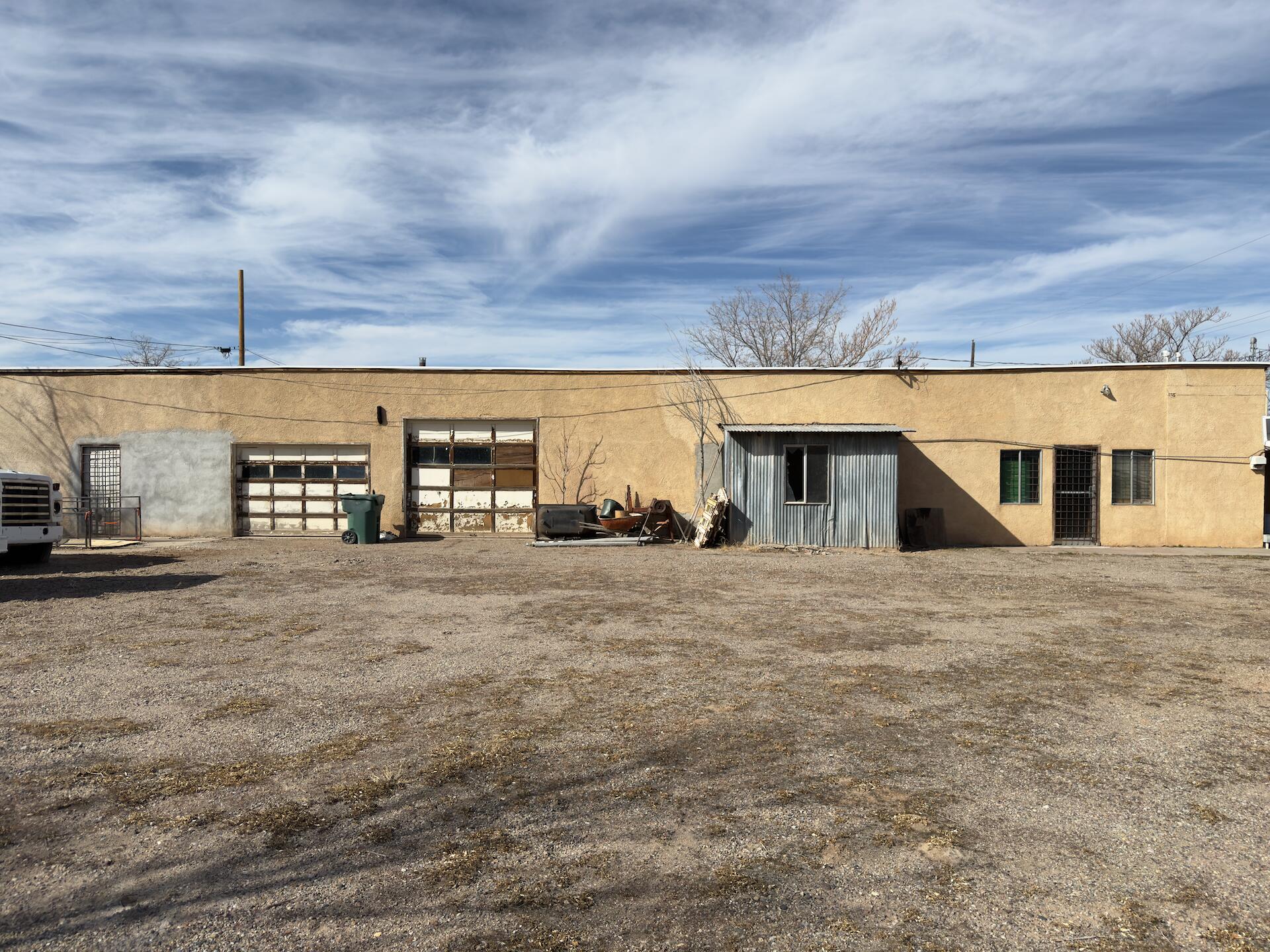 16 Phoenix Avenue NW