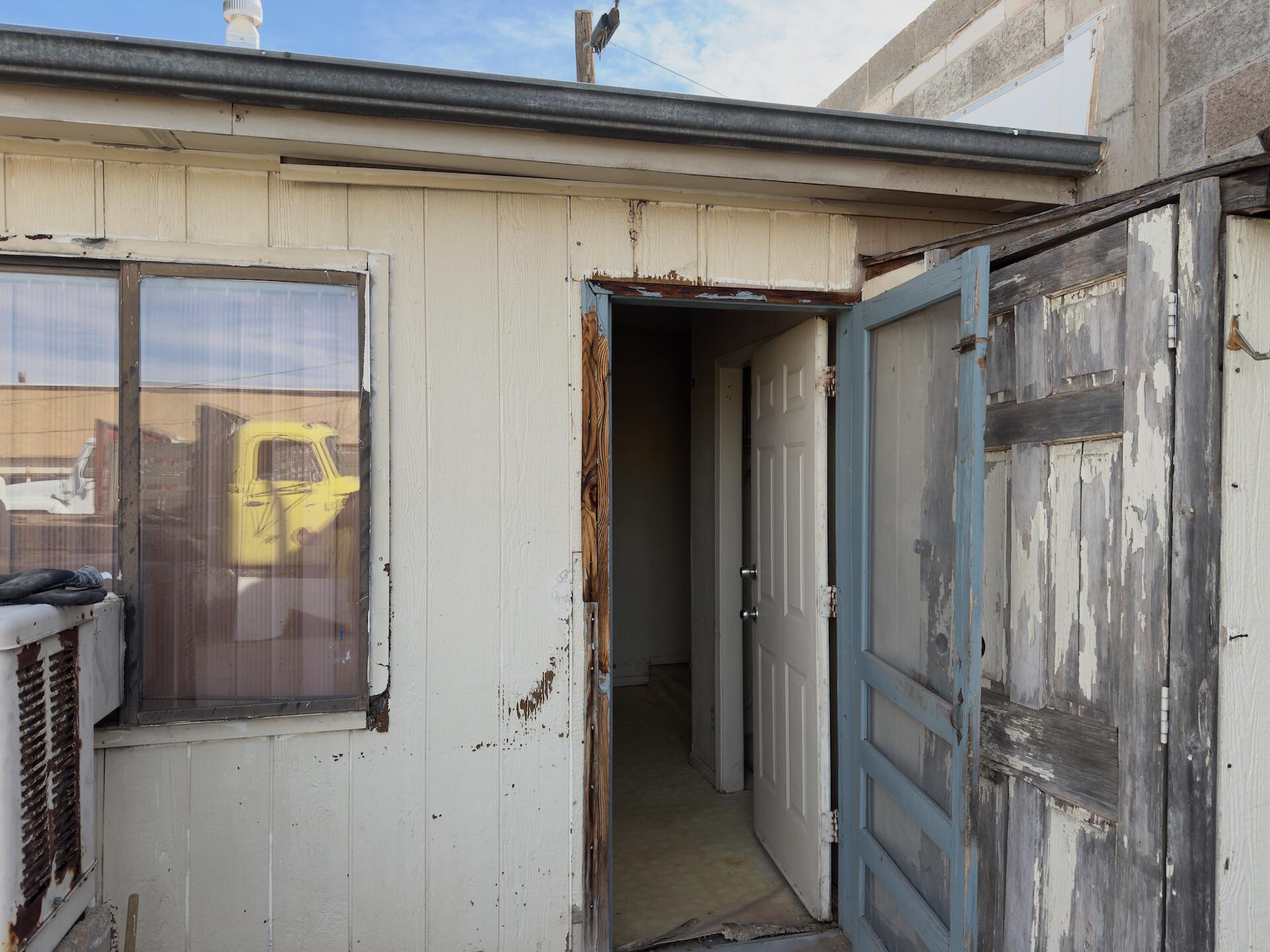 16 Phoenix Avenue NW