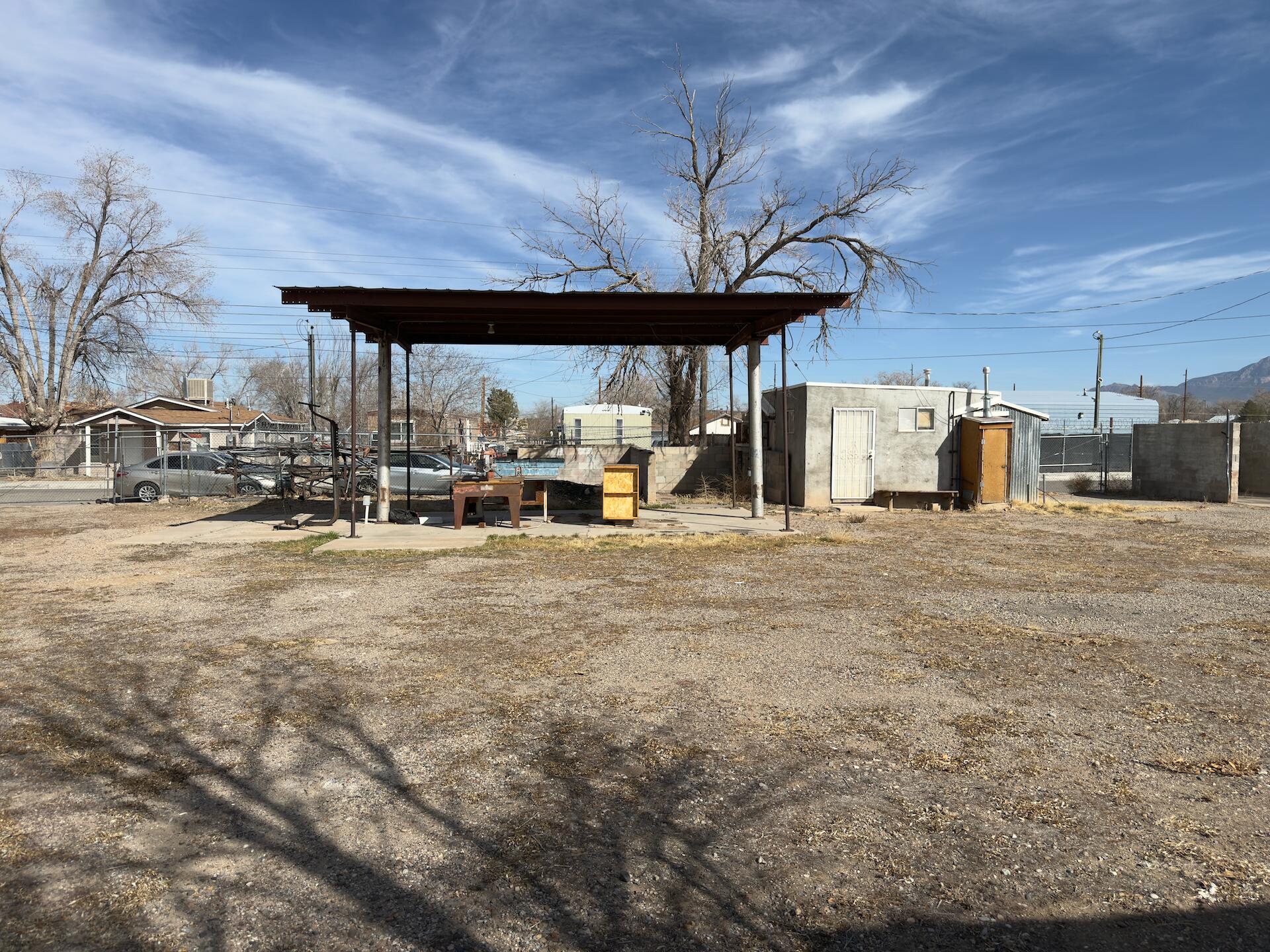 16 Phoenix Avenue NW