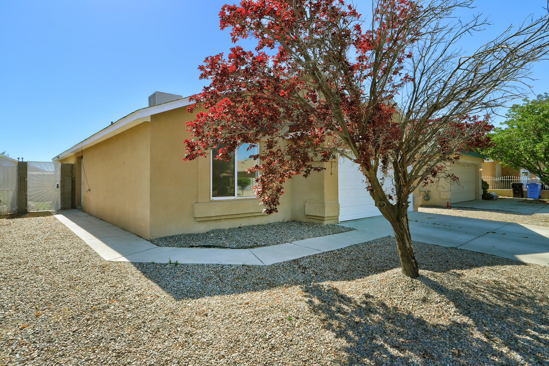 2216 Desert Wood Drive SW