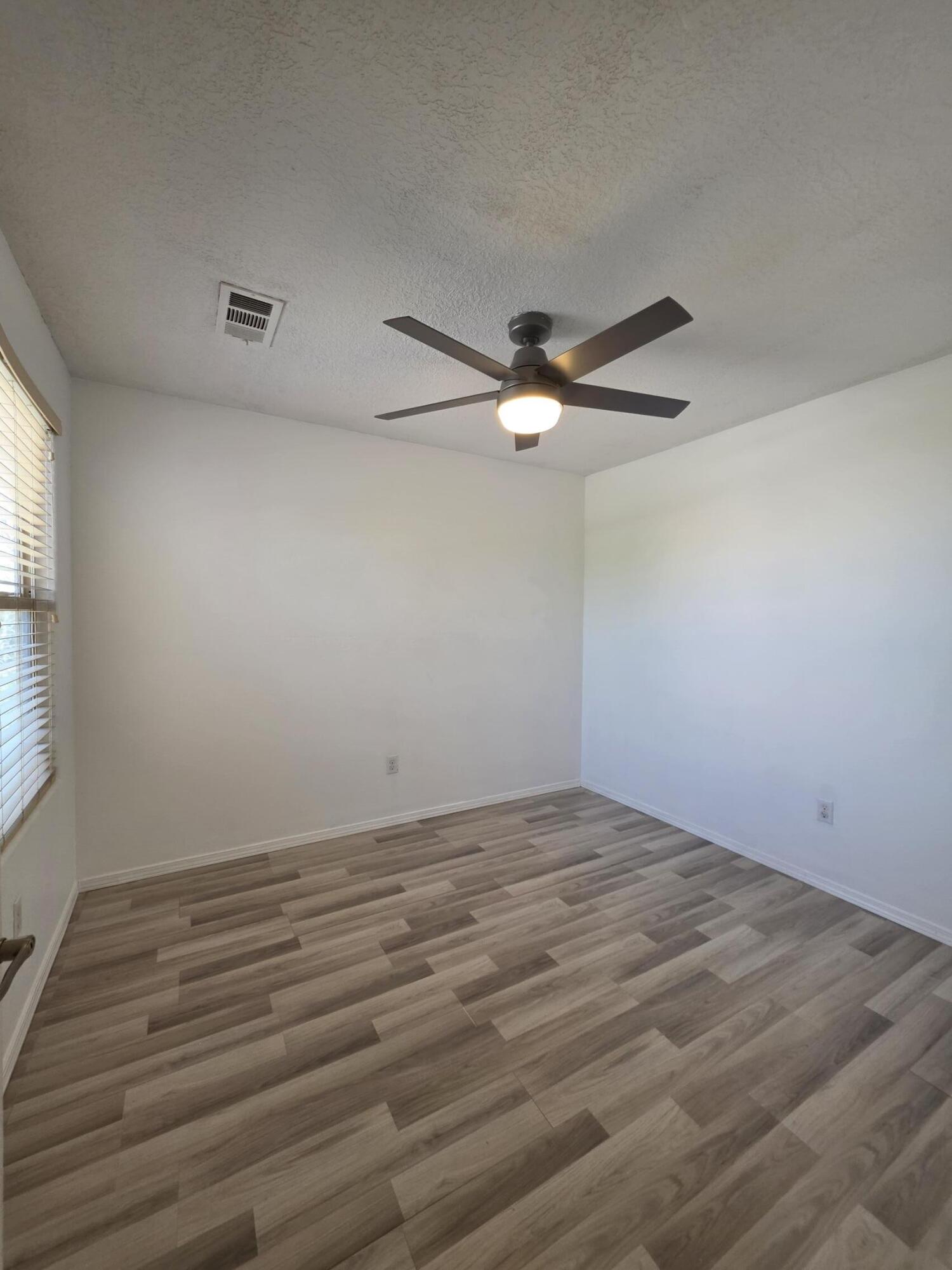 10801 Fort Point Lane NE