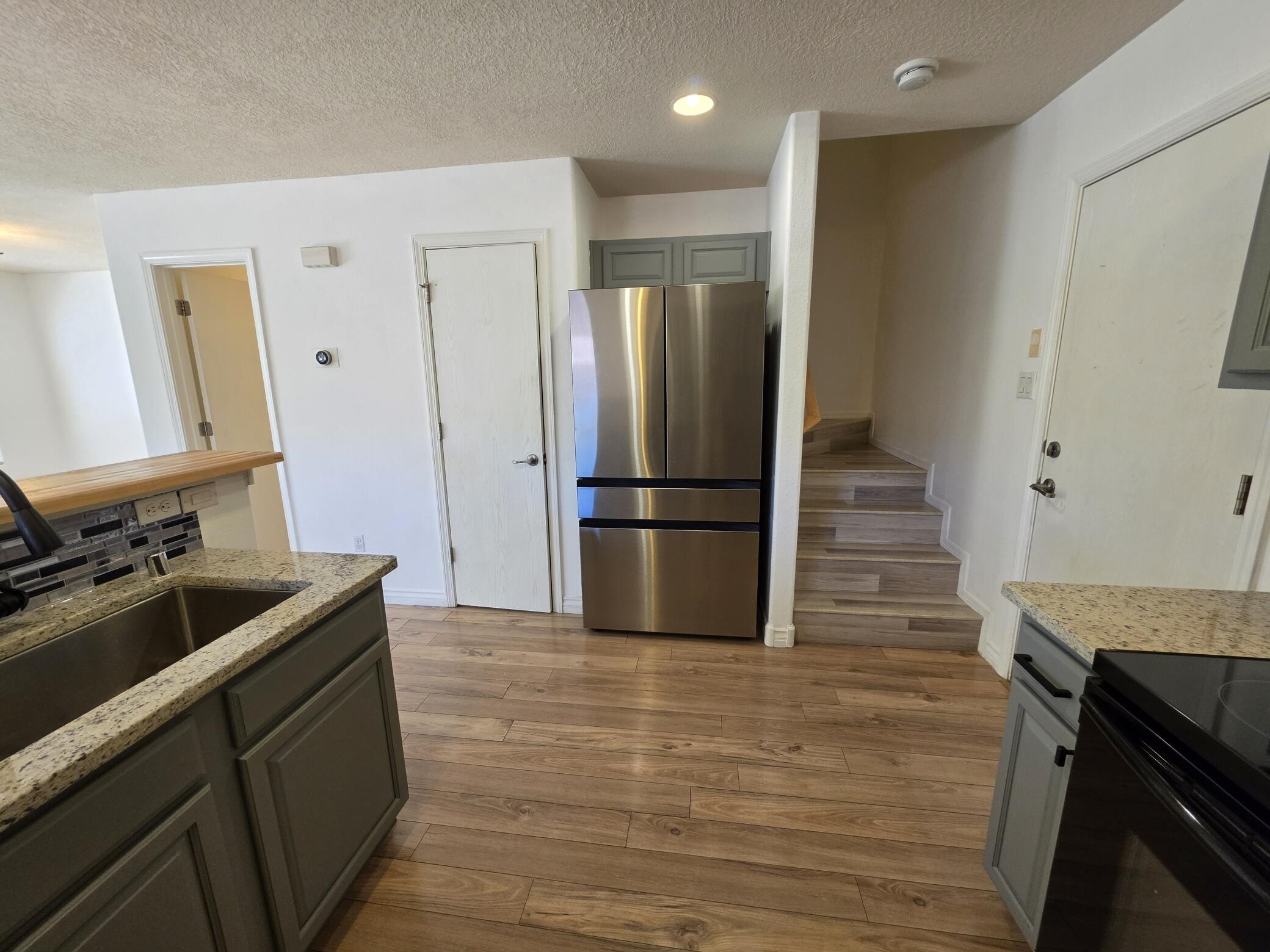10801 Fort Point Lane NE