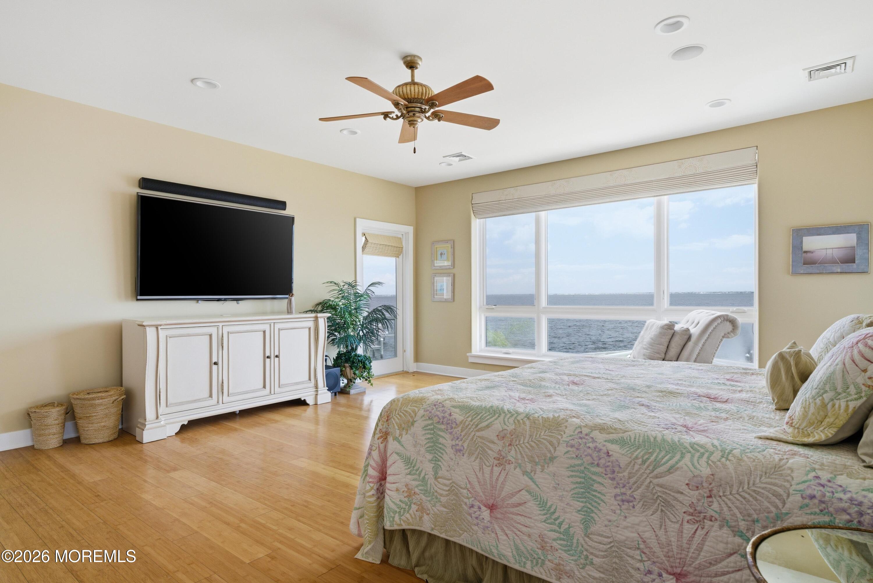 3331-3333 Long Point Drive