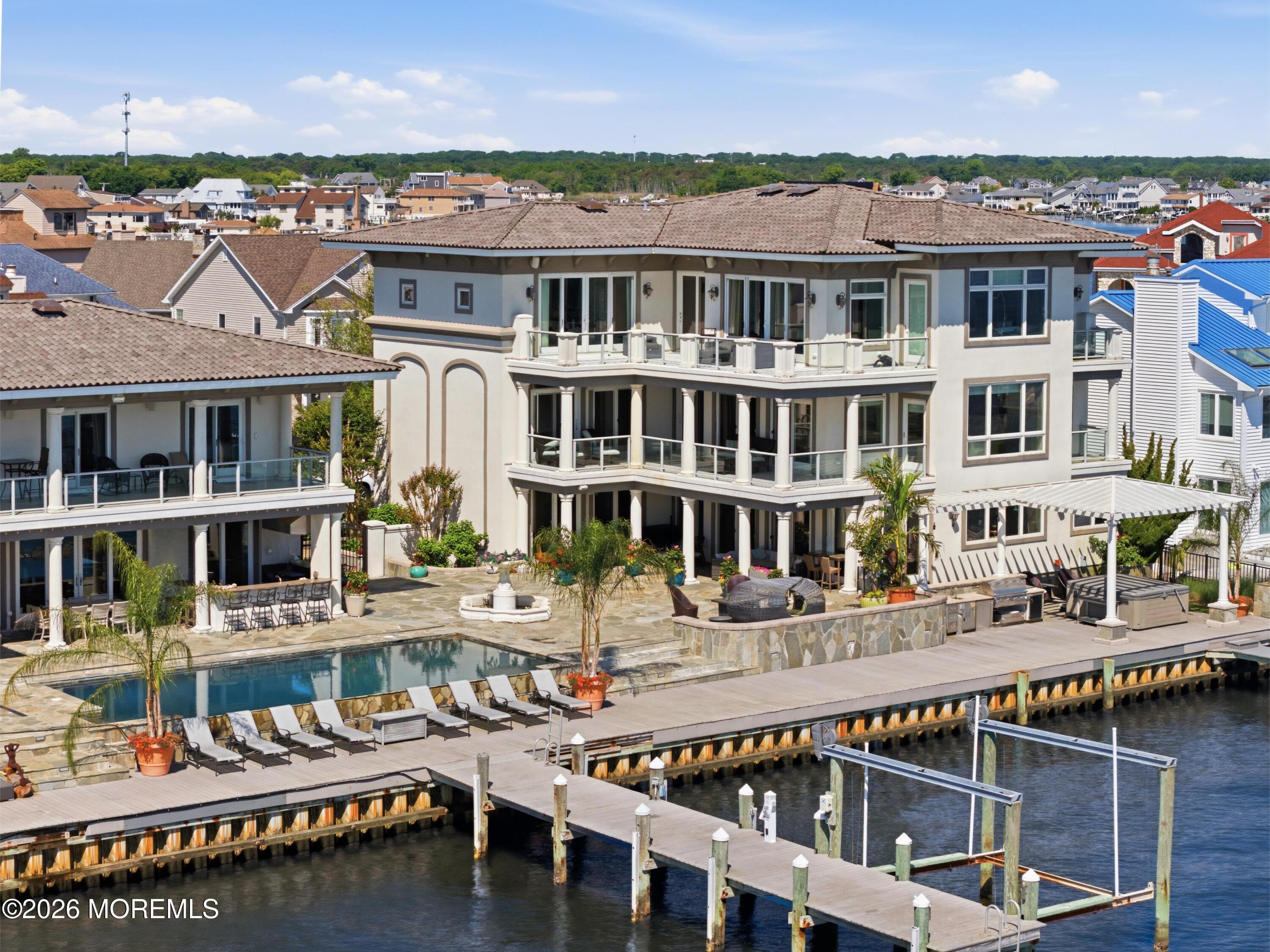 3331-3333 Long Point Drive