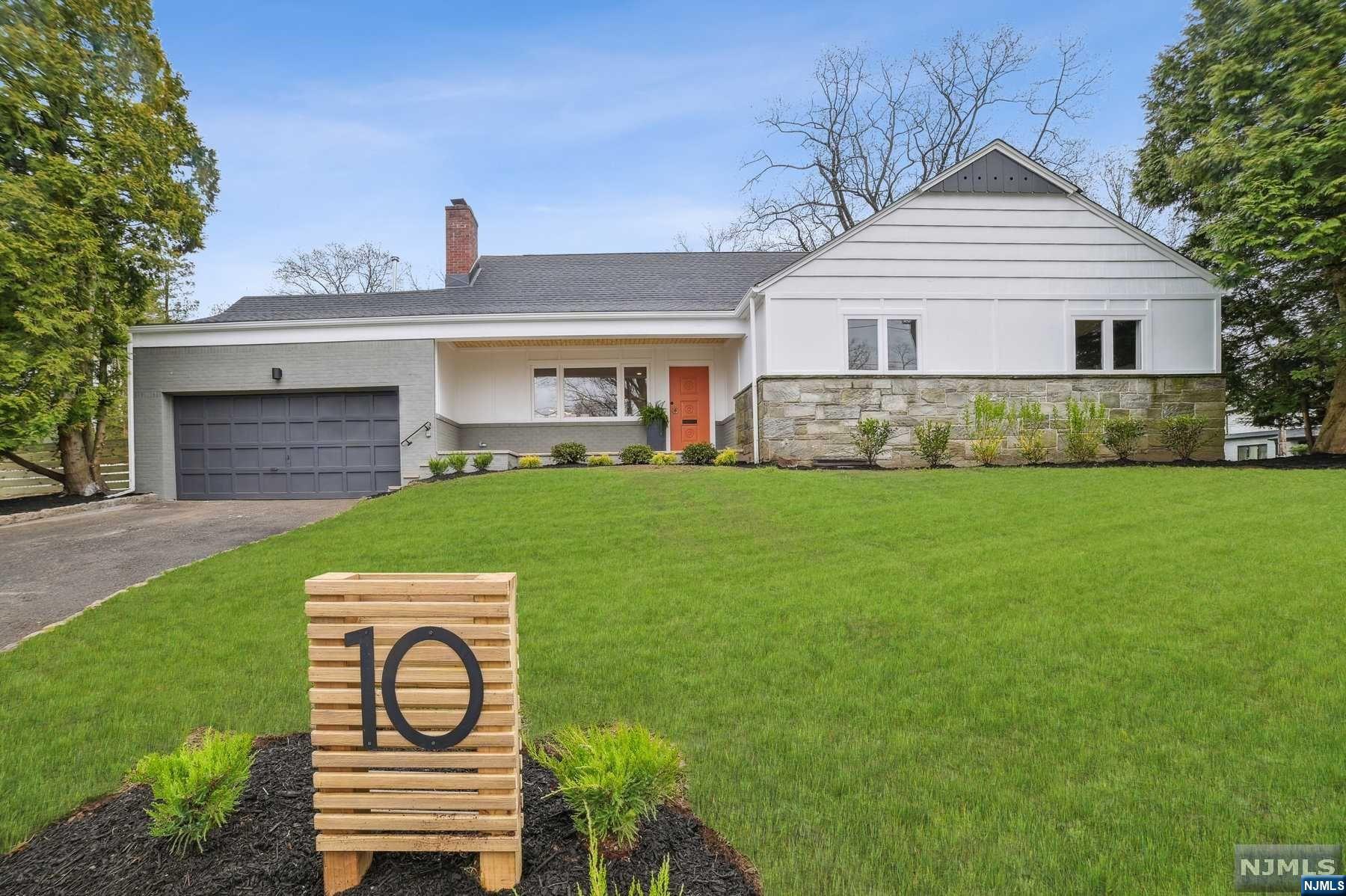 10 Edgewood Avenue