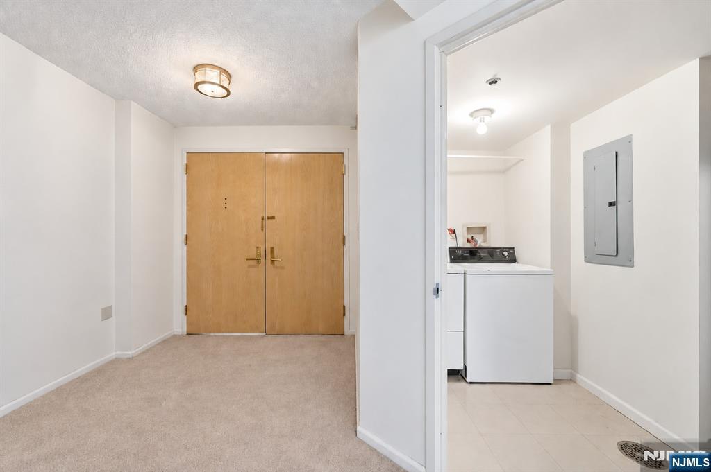 10 Smith Manor Boulevard