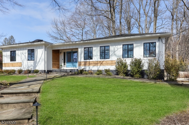 60 Lawrence Dr