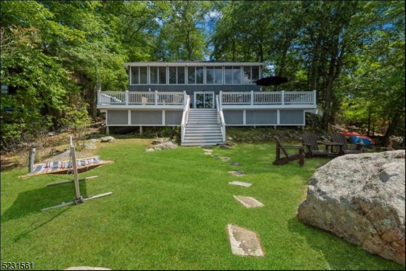 21 Bonaparte Point Rd