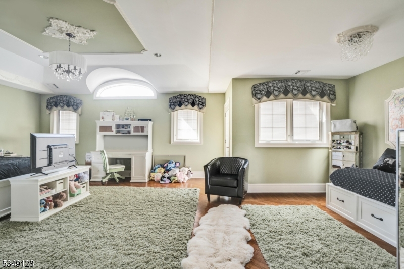 11 RICKLAND DRIVE