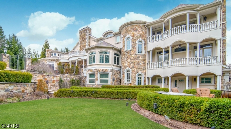 11 RICKLAND DRIVE
