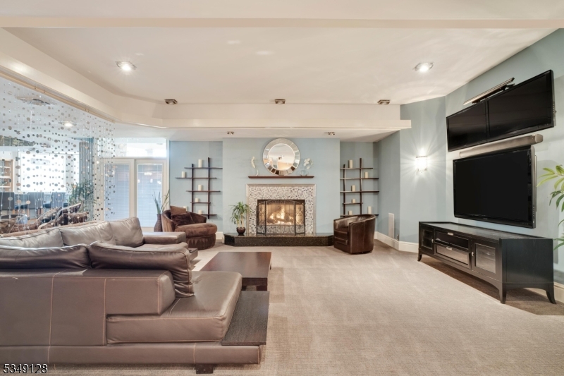 11 RICKLAND DRIVE