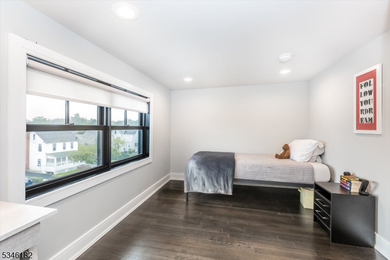 17A SPRING STREET