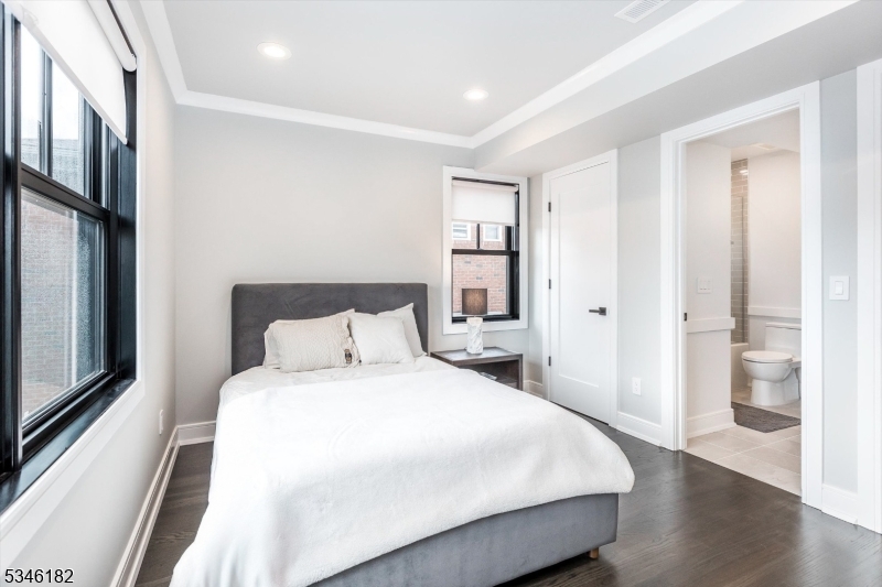 17A SPRING STREET