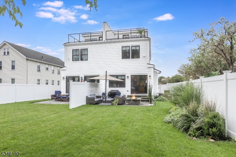 17A SPRING STREET