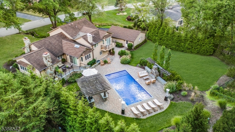23 CHUCKANUTT DRIVE