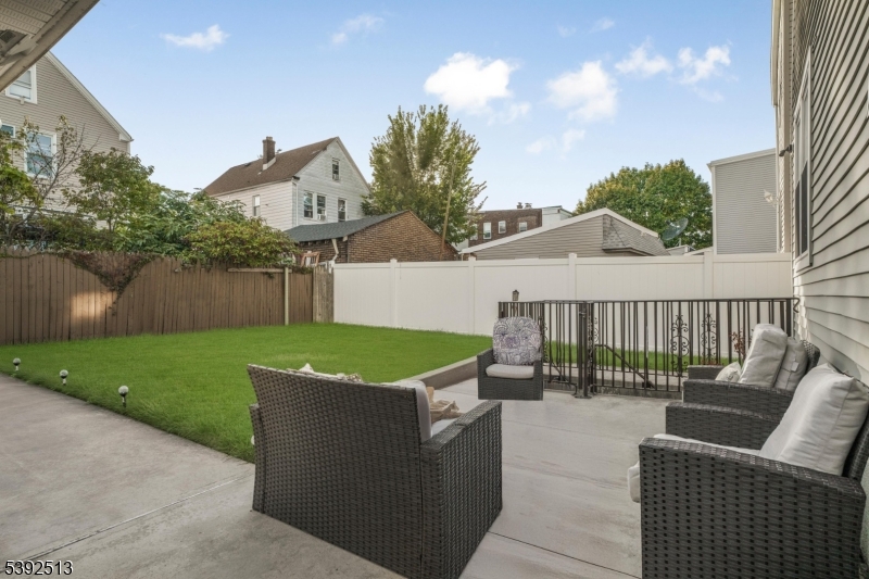 124 DEVON TERRACE
