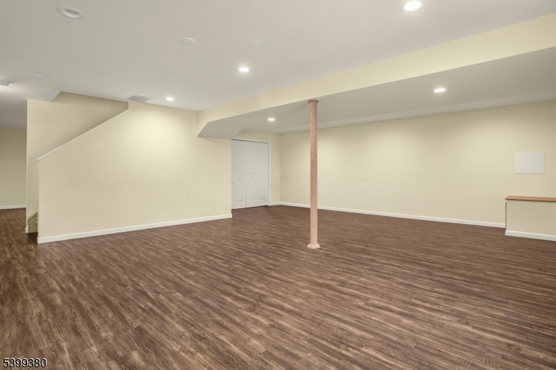 11 CORTLAND PLACE 11