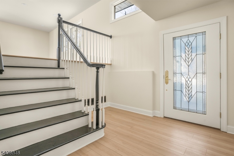 16 SCHAAF ROAD