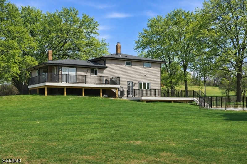 16 SCHAAF ROAD