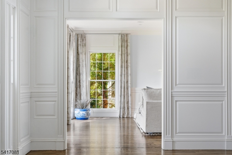 31 Forest Drive, Short Hills