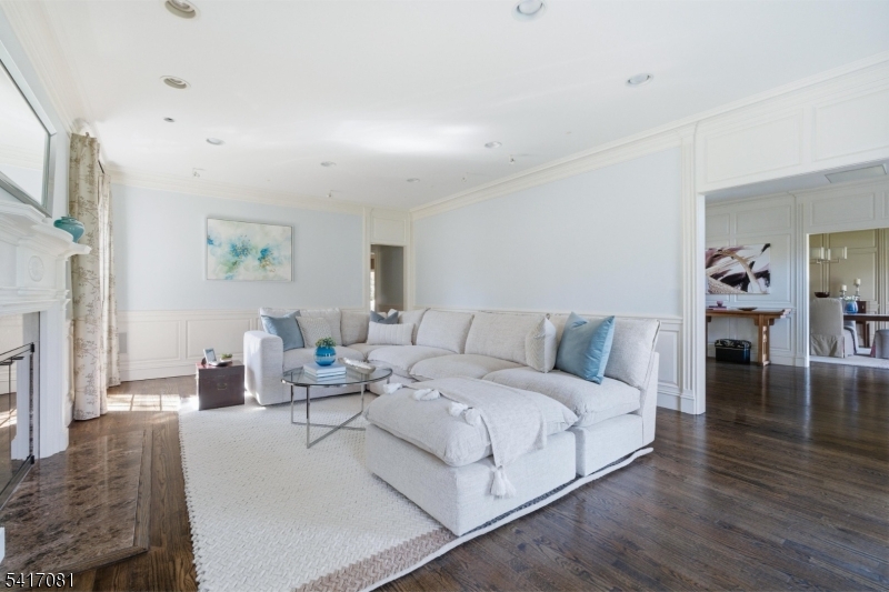 31 Forest Drive, Short Hills