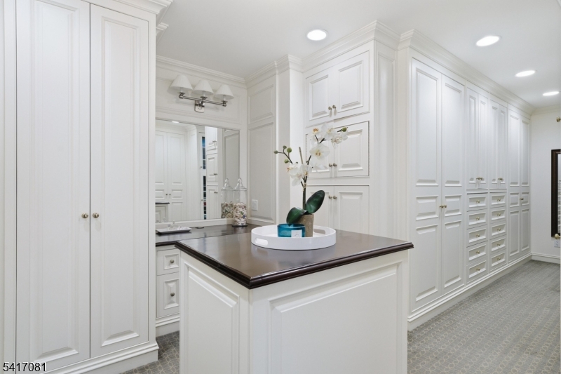 31 Forest Drive, Short Hills