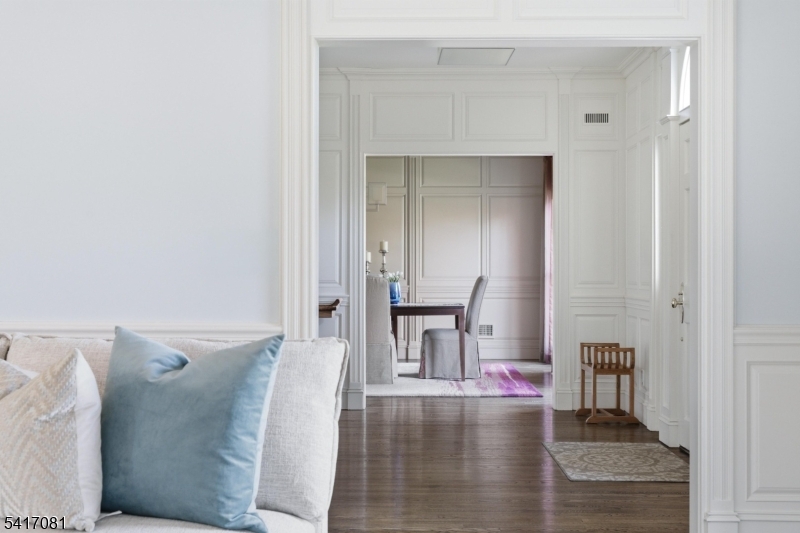 31 Forest Drive, Short Hills