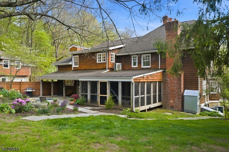 12 COLD SPRINGS ROAD