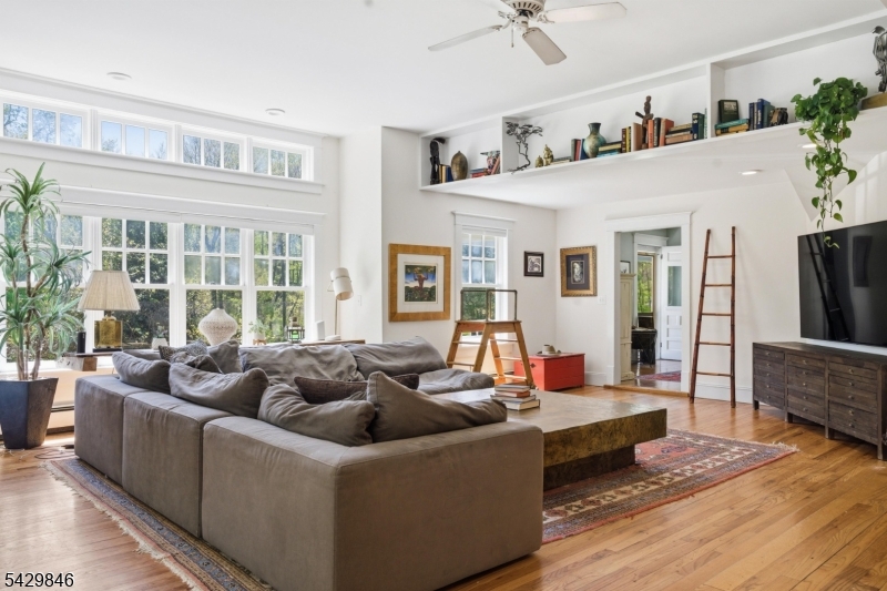12 COLD SPRINGS ROAD