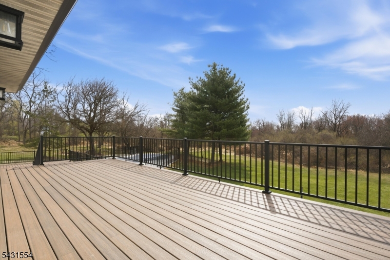16 SCHAAF ROAD
