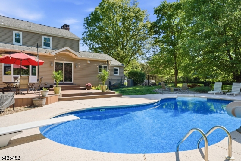 11 BARBARA DRIVE