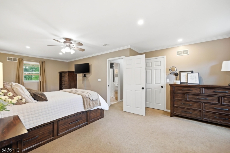 13 HIGHVIEW TRAIL