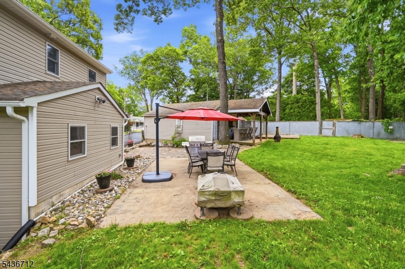13 HIGHVIEW TRAIL