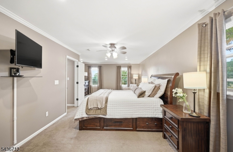 13 HIGHVIEW TRAIL